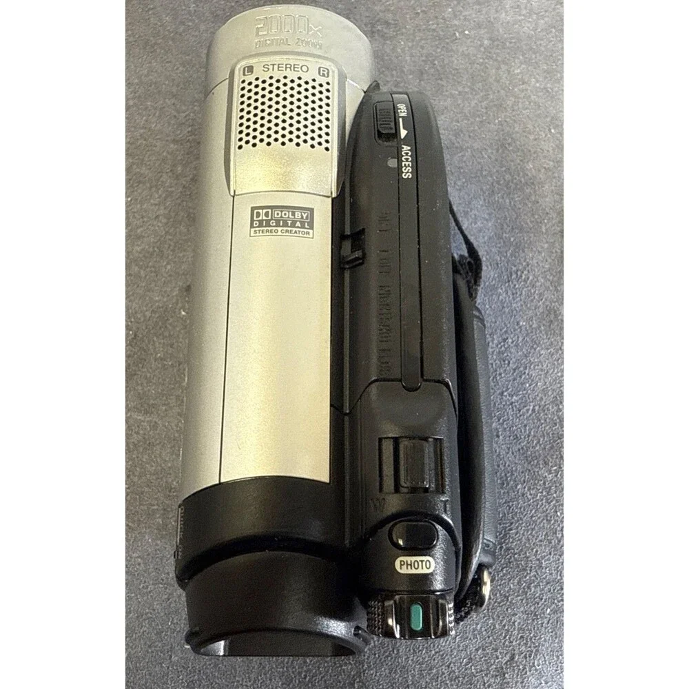 Sony HandyCam DCR-DVD610 Mini DVD Hybrid Camcorder-untested, No Charger, Battery